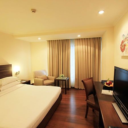 St. James Hotel Bangkok Exterior photo